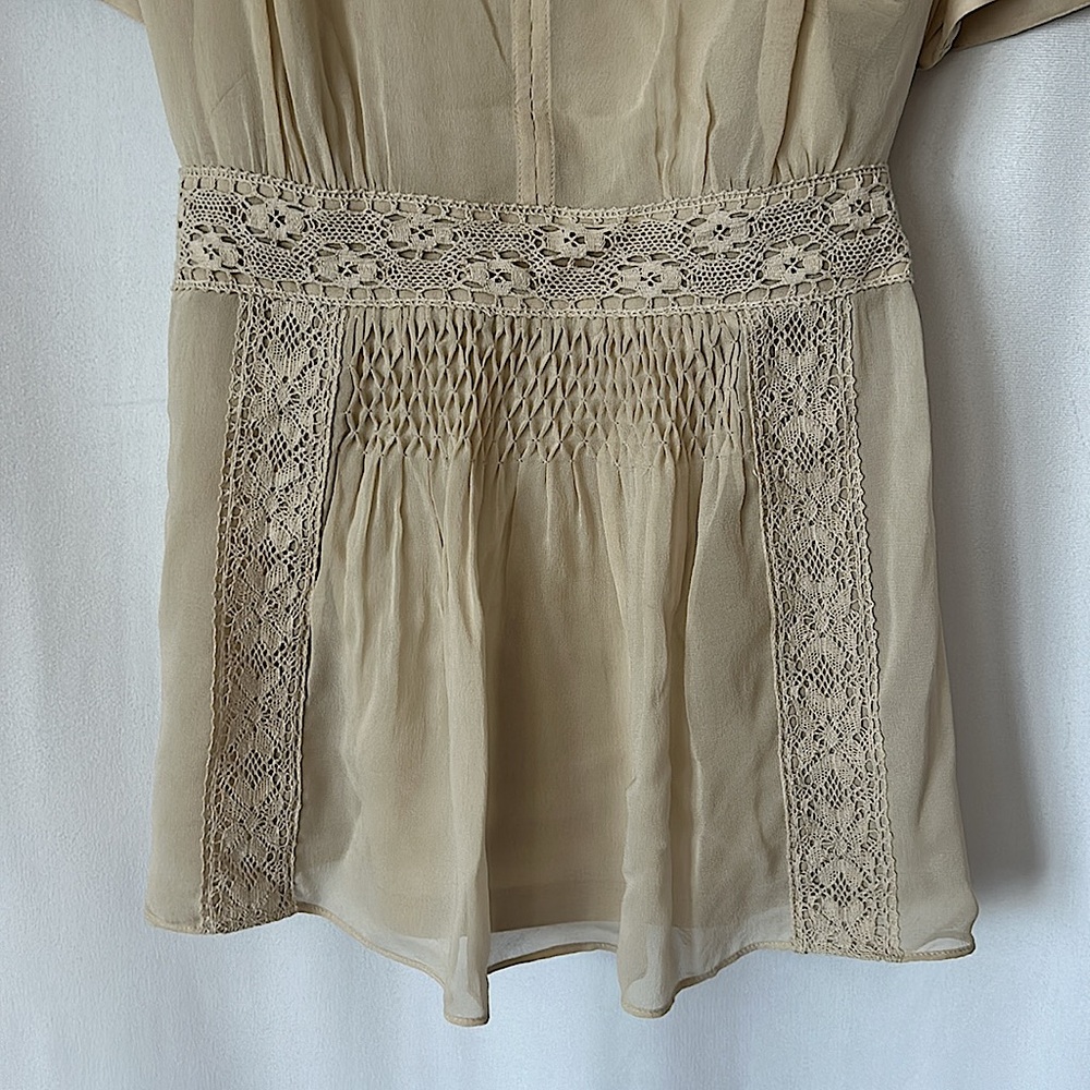 BCBGMaxAzria Boho Silk Cream Crochet Front Short Sleeve Blouse Shirt Top *Sz M* - Picture 4 of 6